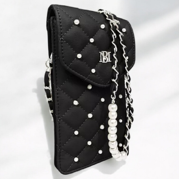 Badgley Mischka Vegan Leather Black Quilted Crossbody Phone/ Camera Bag - Picture 2 of 3